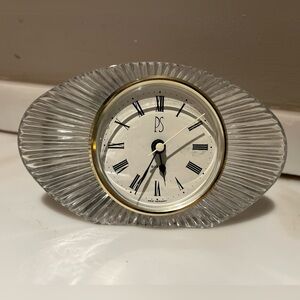 *VINTAGE* Elegant Glass Desk Clock with Gold Accents